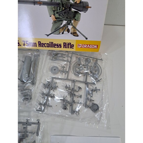 NOB Dragon 75019 1:6 Scale U.S. 75mm Recoilless Rifle Model Kit - Picture 6 of 15